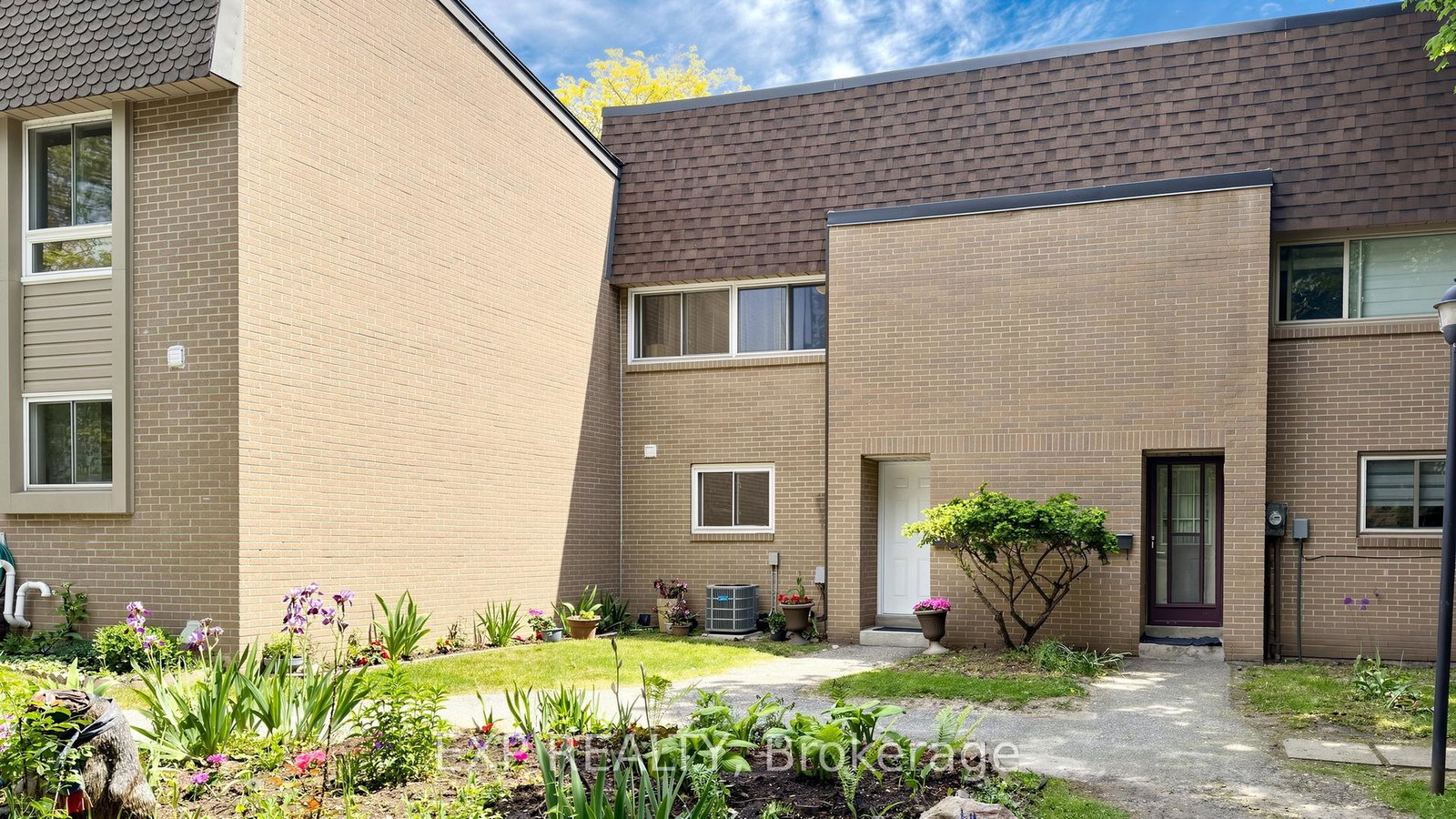 1235-radom-street-pickering-ontario-e13411780