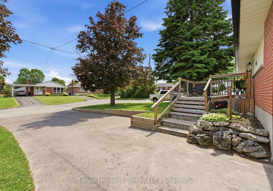 362-garden-court-oshawa-ontario-e13412856