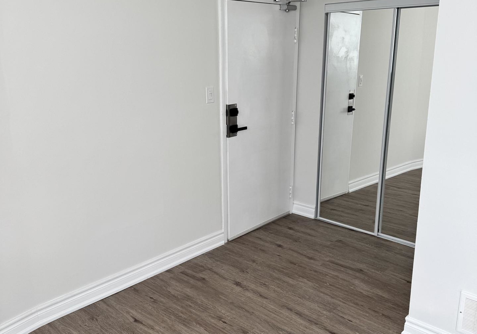 765-pape-avenue-east-york-ontario-e13413204