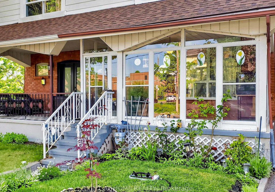 86-caithness-avenue-east-york-ontario-e13413344
