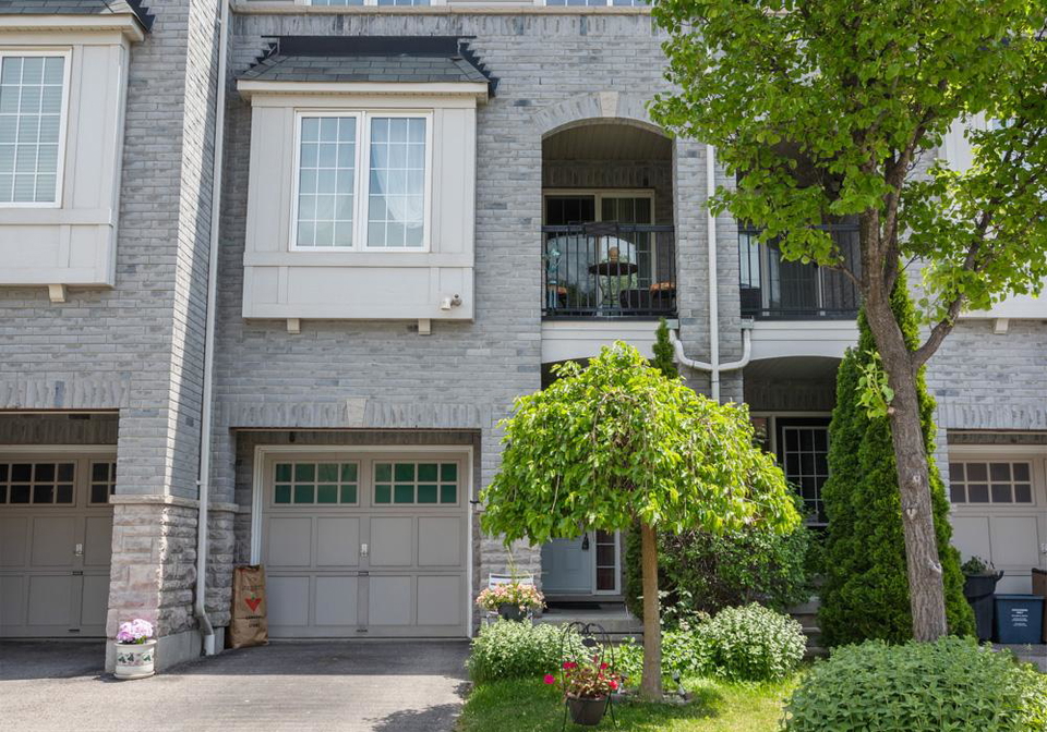 31-linnell-street-ajax-ontario-e13414008