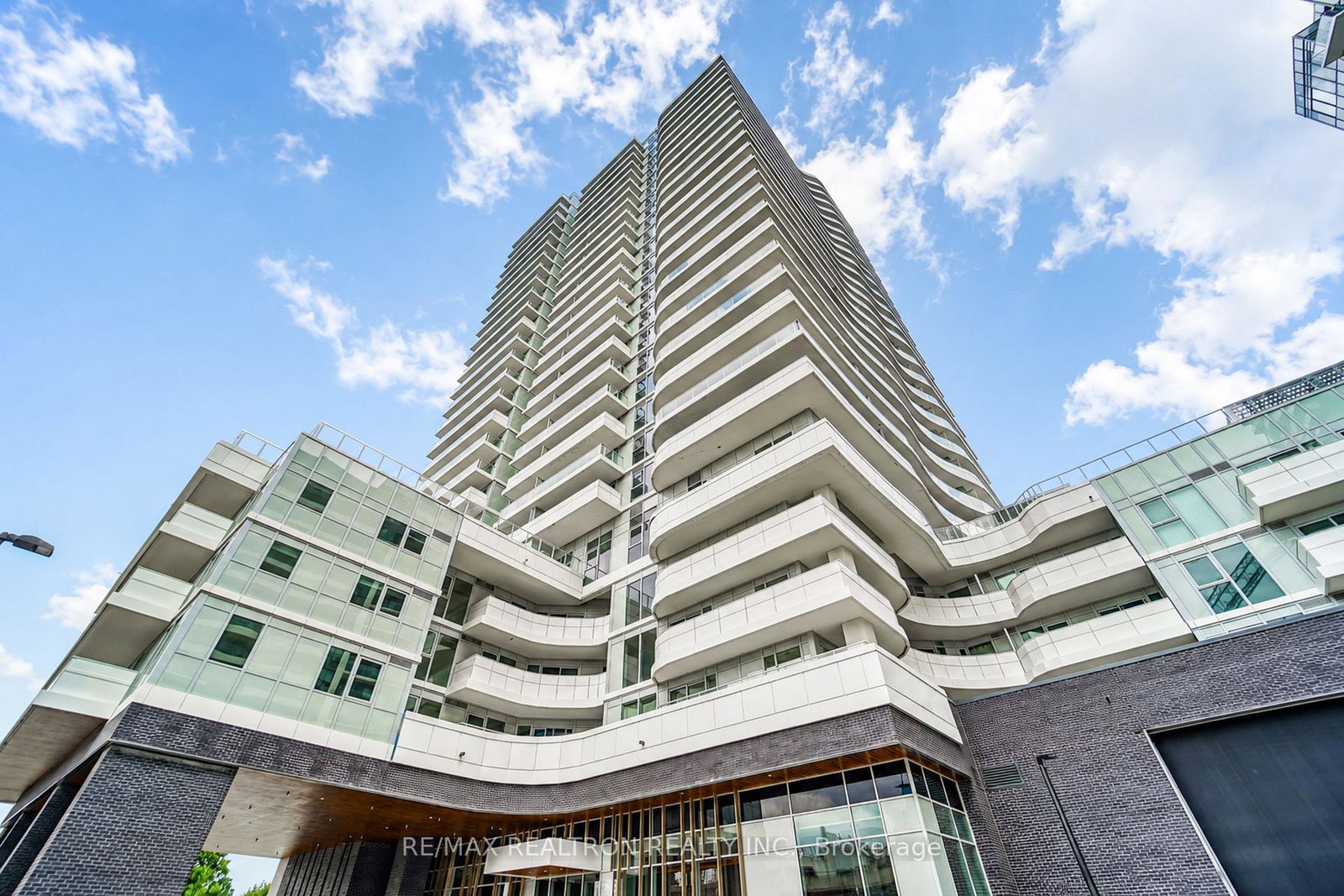 1010-sandy-beach-road-pickering-ontario-e13414954
