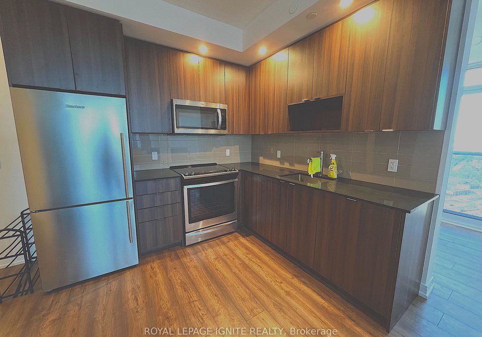 225-village-green-square-scarborough-ontario-e13416782