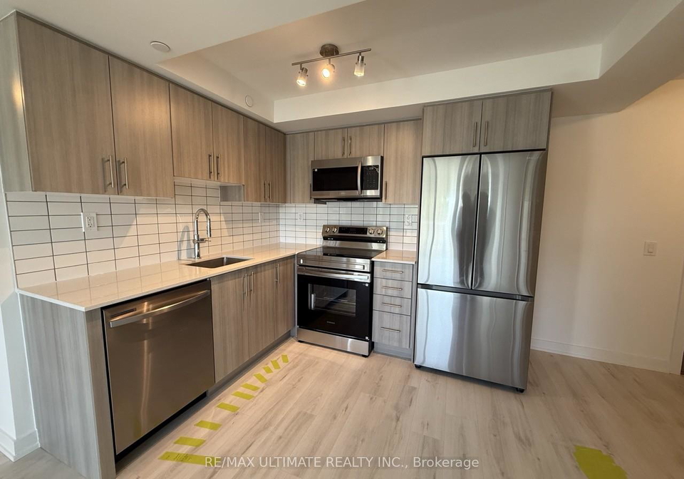 1010-sandy-beach-road-pickering-ontario-e13417192