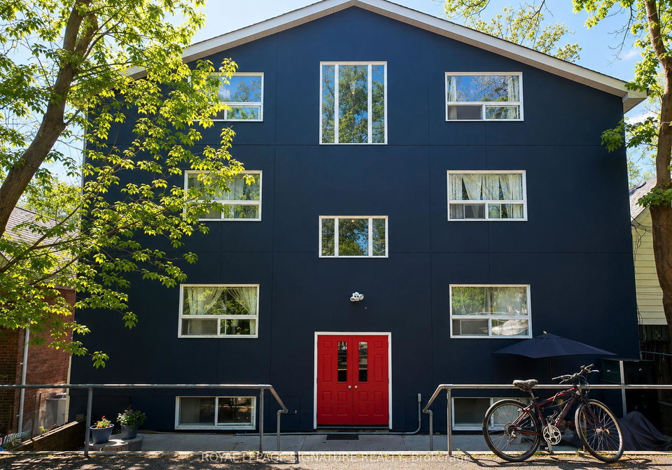 10-ivy-avenue-toronto-ontario-e13417686