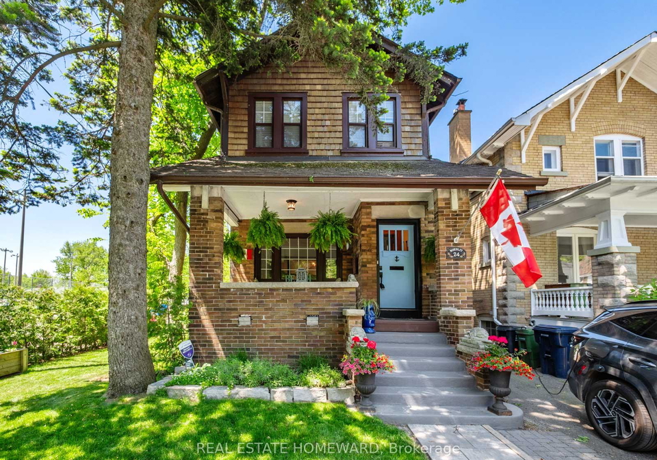 24-waverley-road-toronto-ontario-e13418580