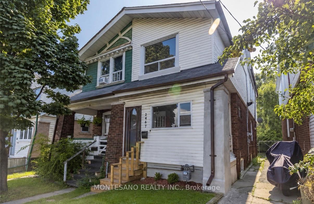 2467-gerrard-street-e-toronto-ontario-e13418648