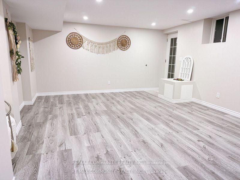 19-yvette-street-nw-whitby-ontario-e13418780