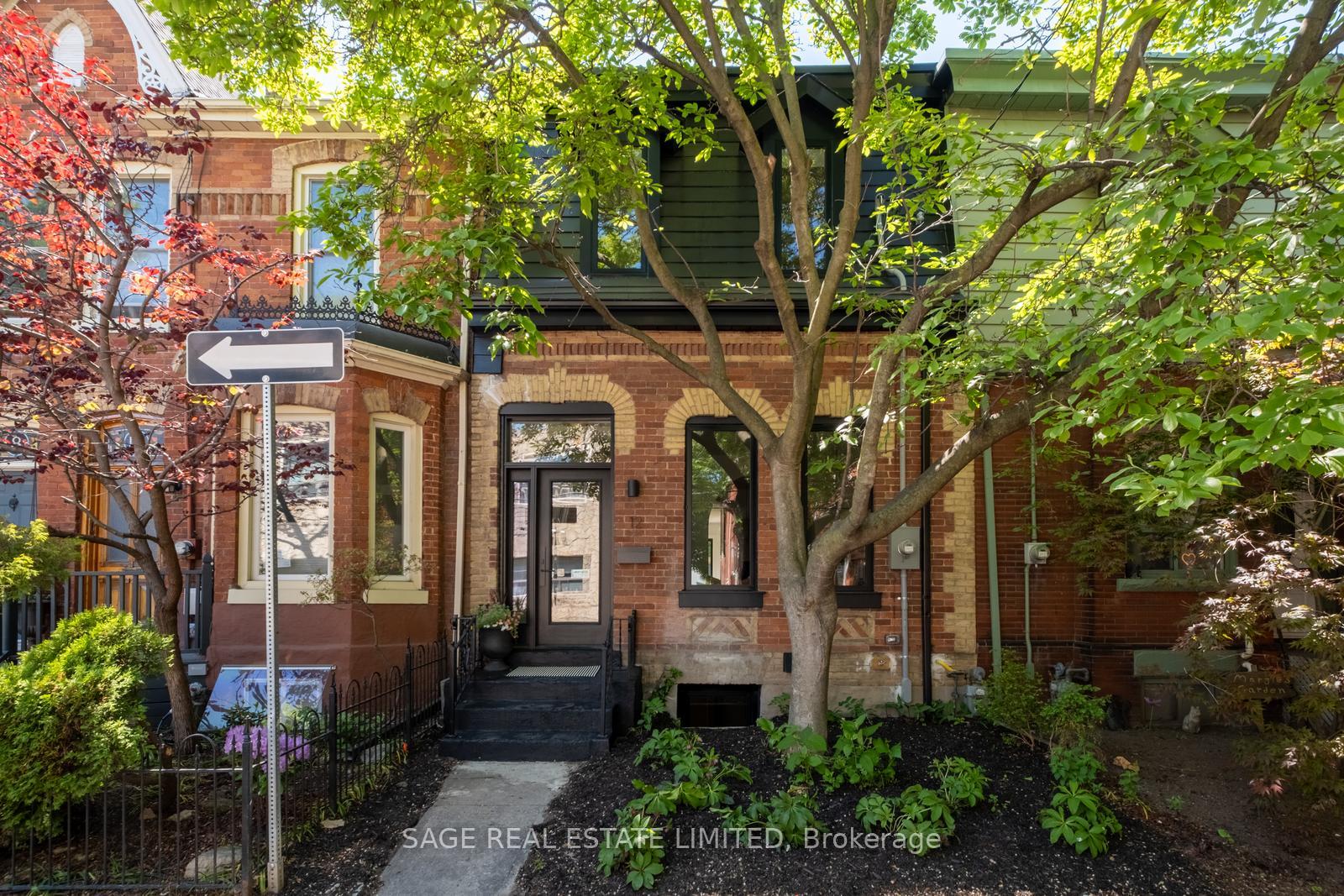 12-boulton-avenue-toronto-ontario-e13418898