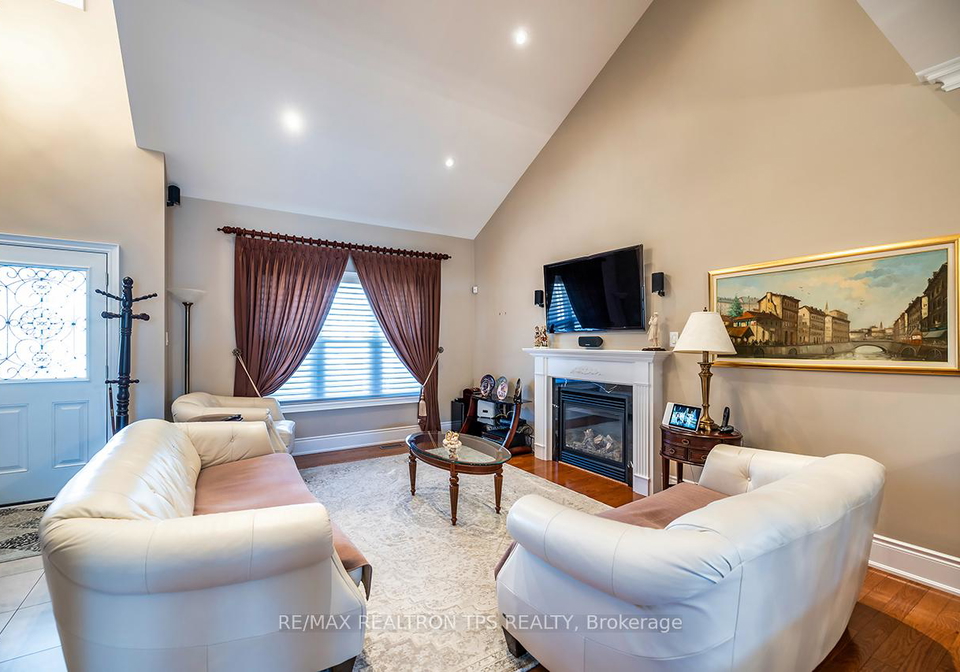 25-leafield-drive-scarborough-ontario-e13419826