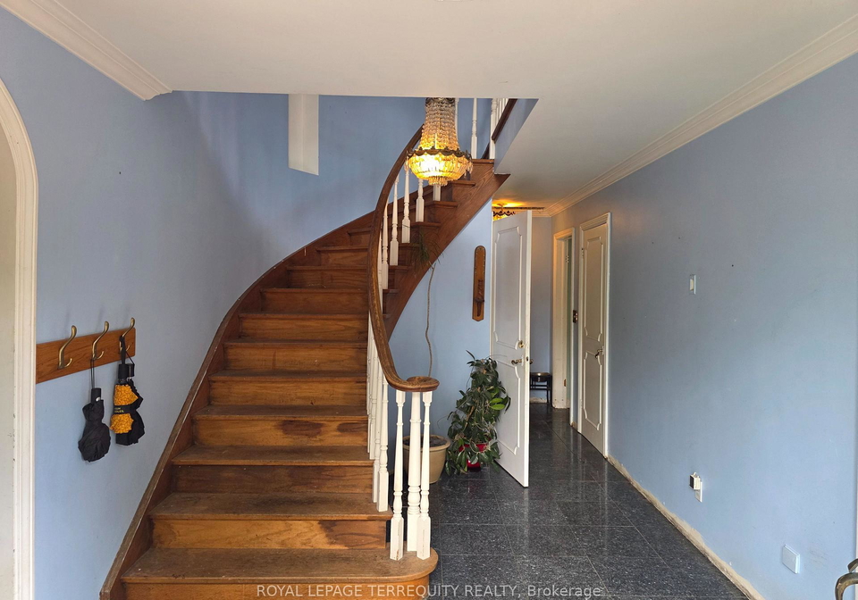 519-henry-street-whitby-ontario-e13421084