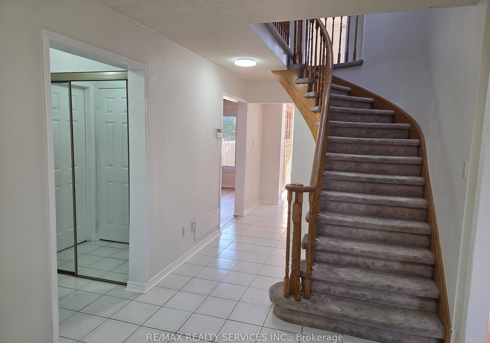 211-ponymeadow-terrace-scarborough-ontario-e13421270