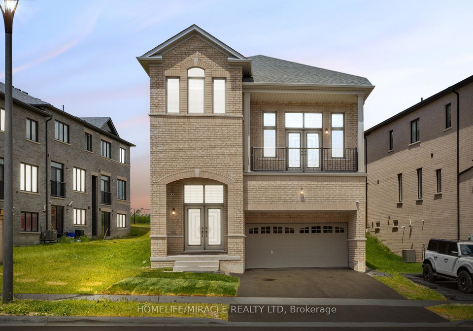 1254-aquarius-trail-pickering-ontario-e13421468