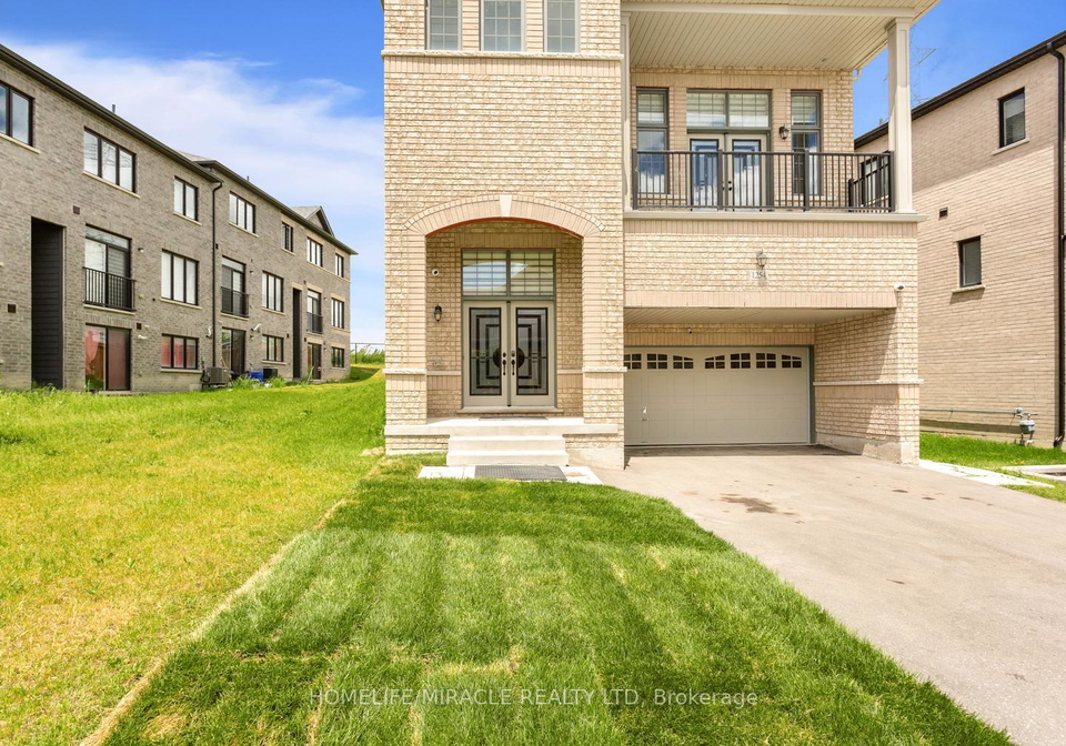 1254-aquarius-trail-pickering-ontario-e13421468