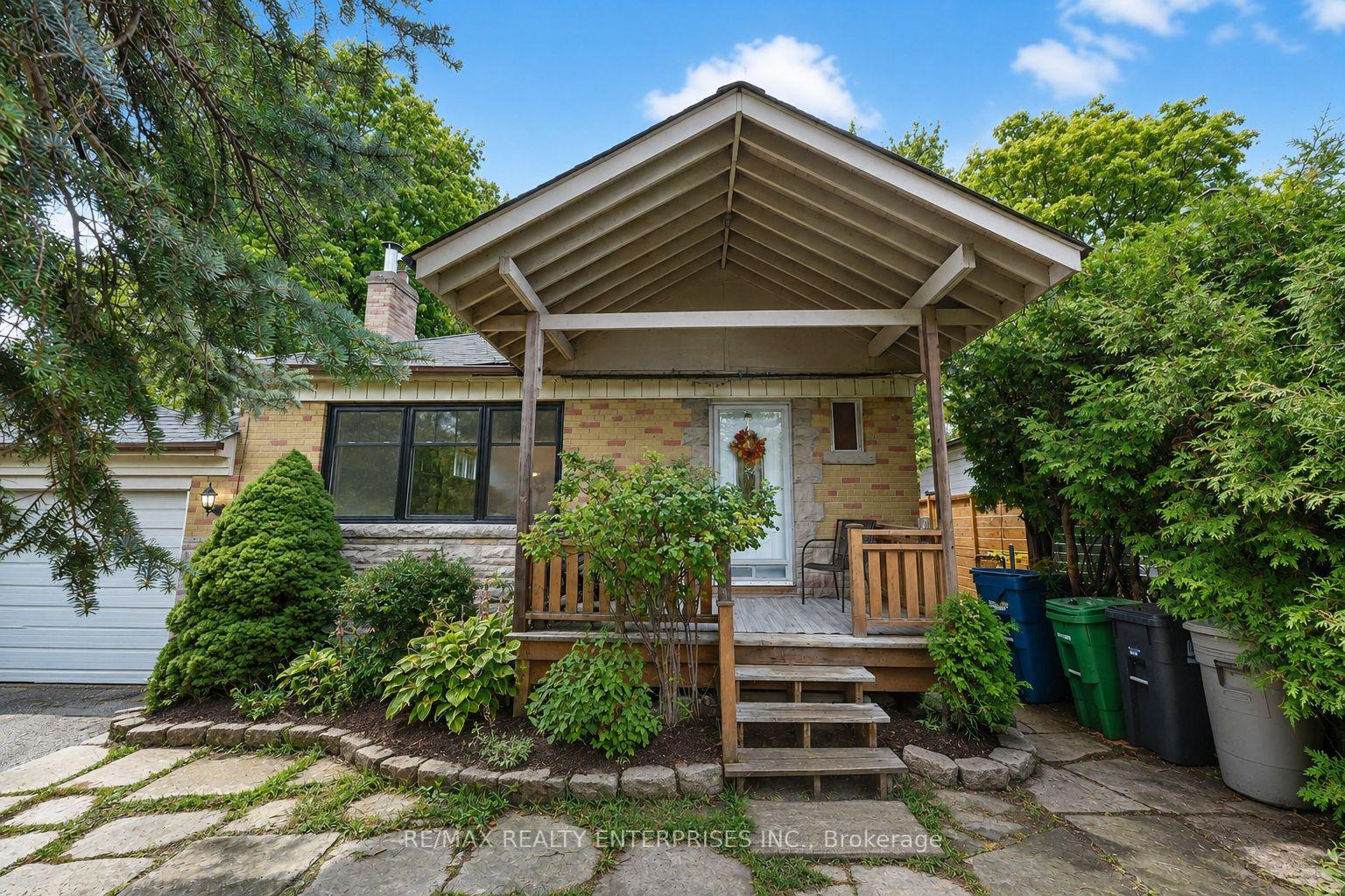 10-colonial-avenue-scarborough-ontario-e13422082