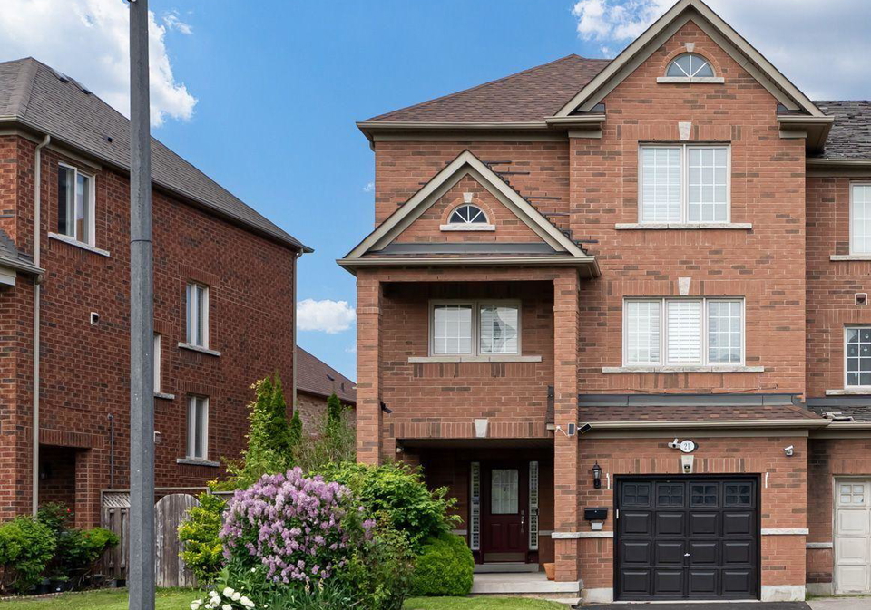 21-polarlights-way-scarborough-ontario-e13422304
