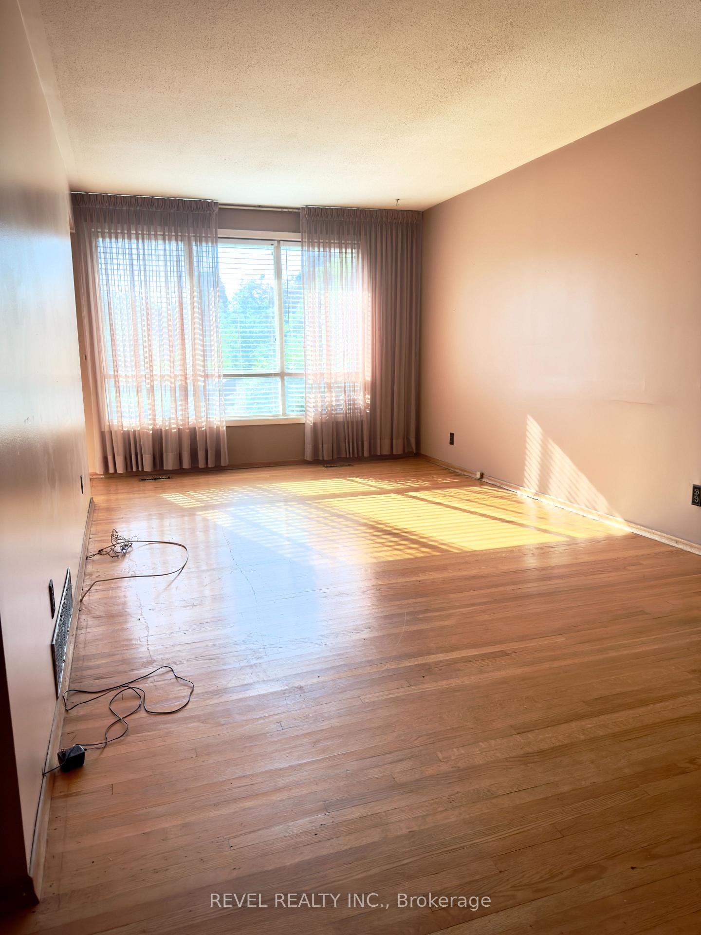 869-douglas-avenue-pickering-ontario-e13422346