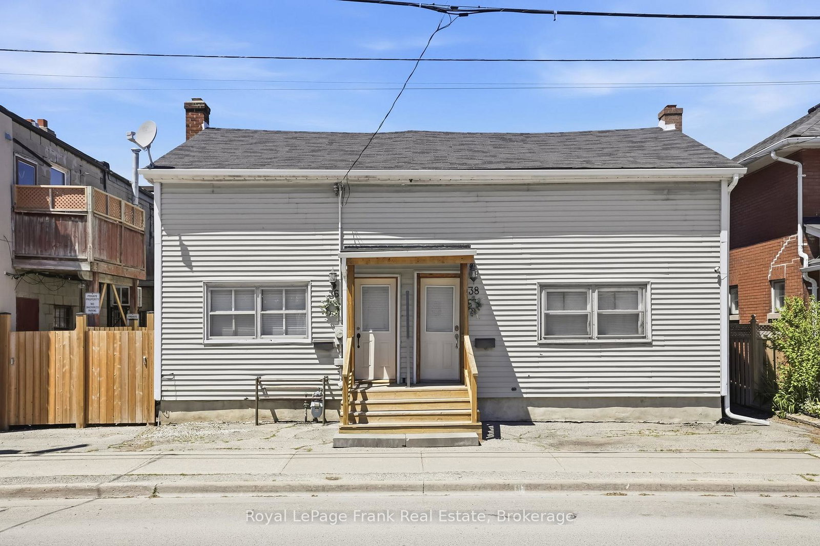 36-38-bruce-street-oshawa-ontario-e13422554