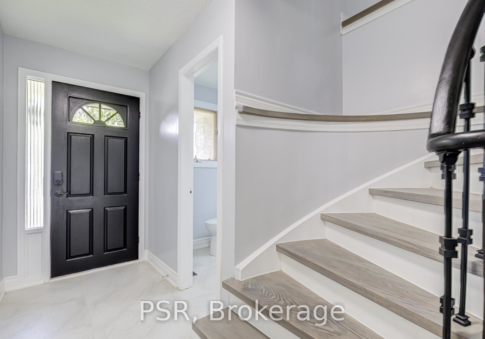 166-adele-crescent-oshawa-ontario-e13423384