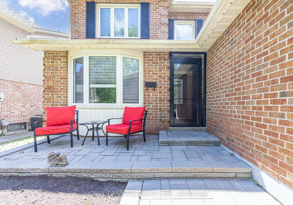 1206-fieldstone-circle-pickering-ontario-e13423416