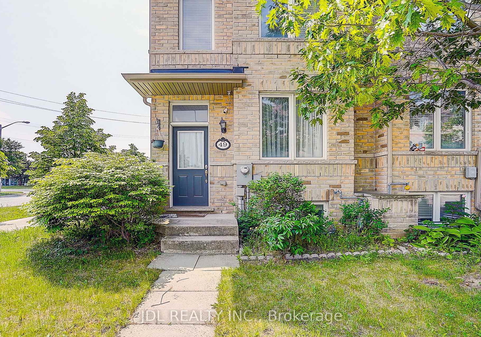 49-kawneer-terrace-scarborough-ontario-e13424150