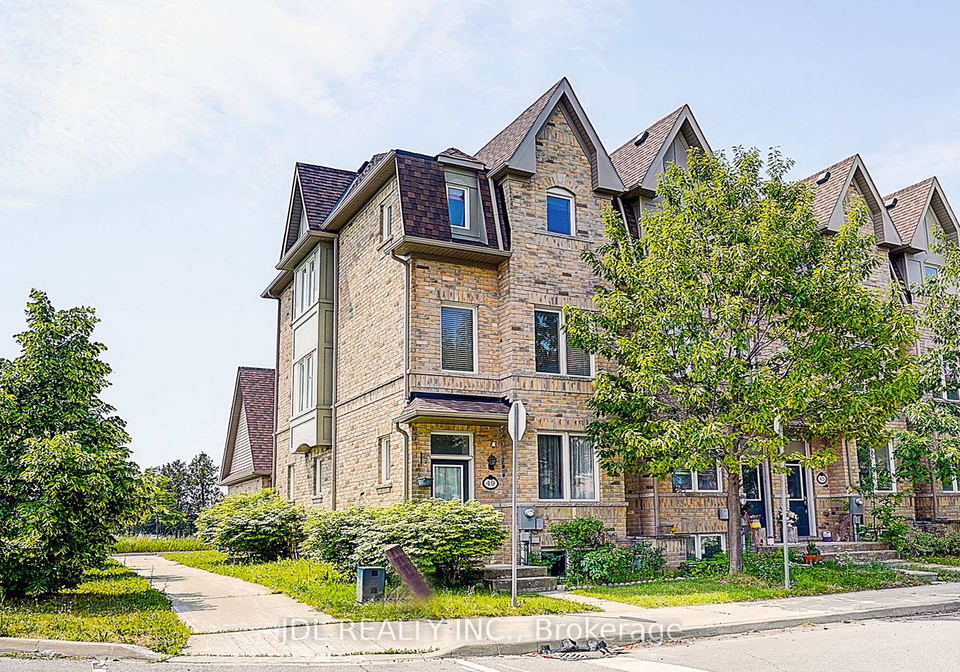 49-kawneer-terrace-scarborough-ontario-e13424150