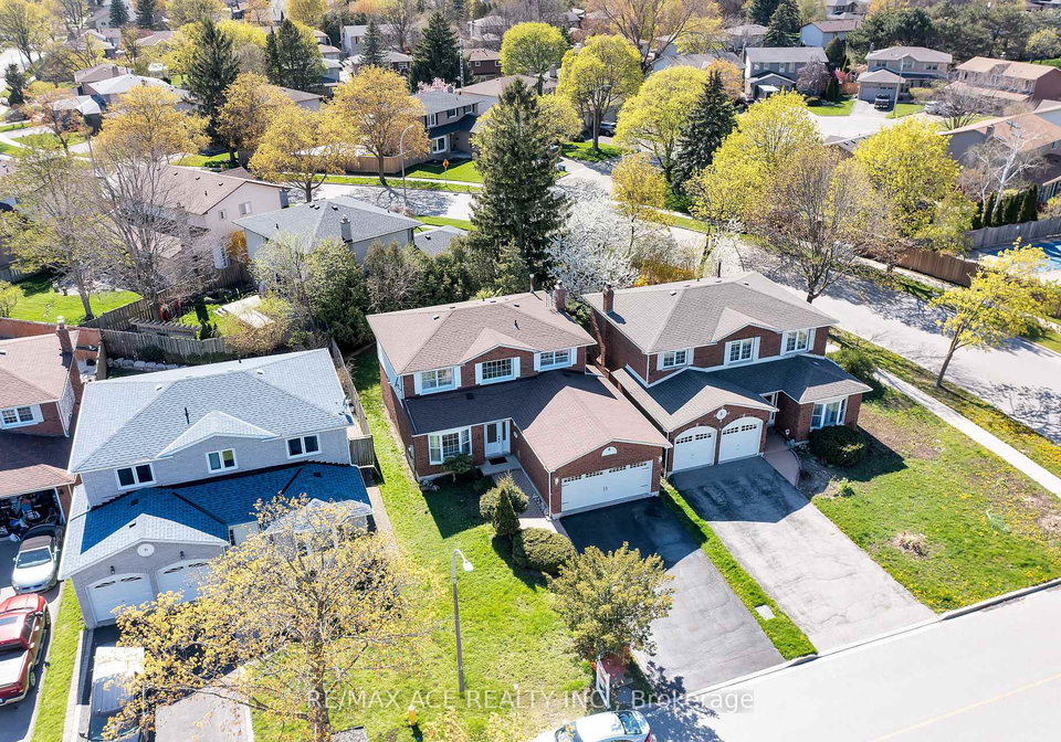 4-broughton-court-whitby-ontario-e13424462