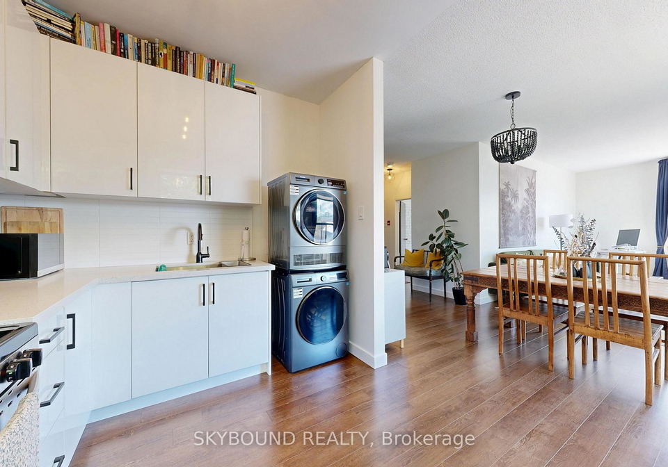 2104-queen-street-e-toronto-ontario-e13424636