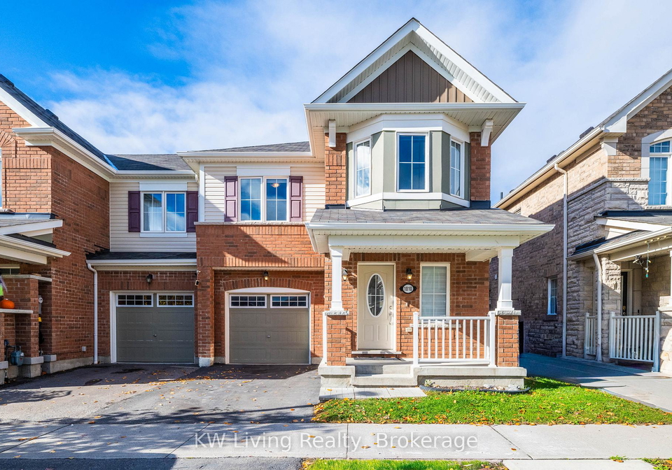 1010-reflection-place-pickering-ontario-e13424740