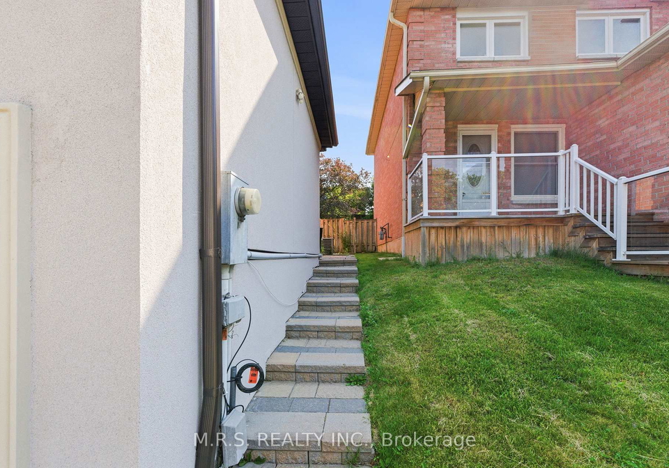 39-palmer-drive-ajax-ontario-e13425342