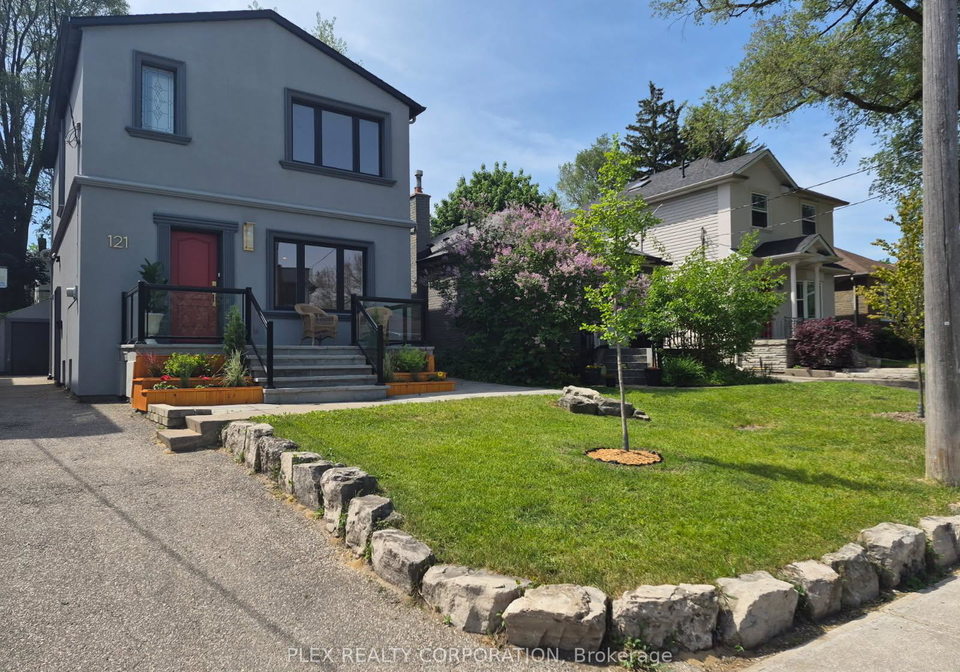 121-virginia-avenue-east-york-ontario-e13426602