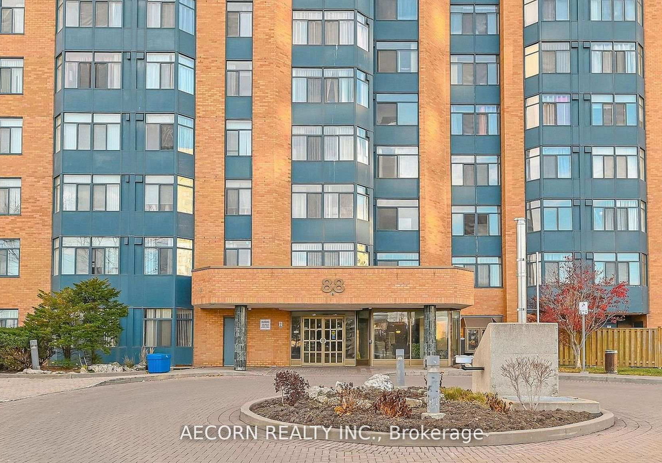 88-n-alton-towers-circle-scarborough-ontario-e13426698