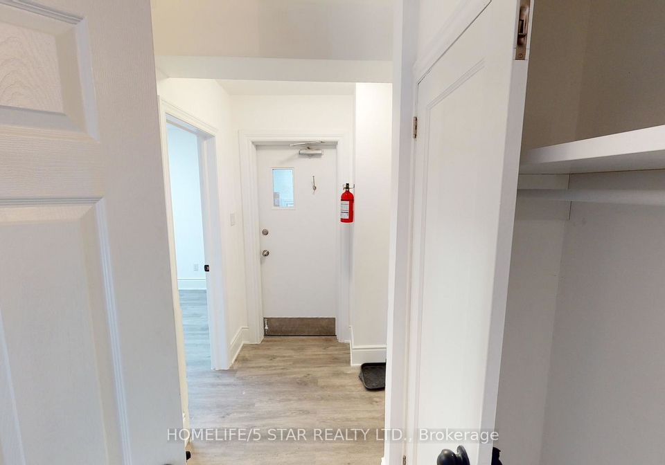 1152-gerrard-street-e-toronto-ontario-e13426852