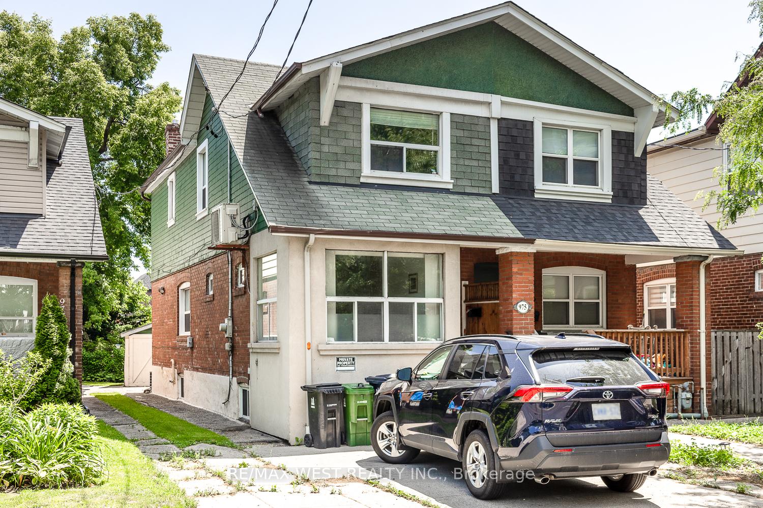 975-broadview-avenue-east-york-ontario-e13426856