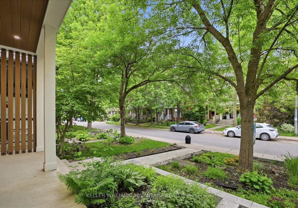 40-sarah-ashbridge-avenue-toronto-ontario-e13426934