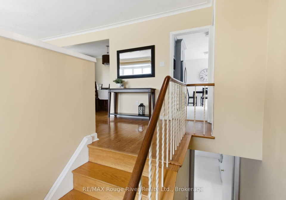 910-crocus-crescent-whitby-ontario-e13427286