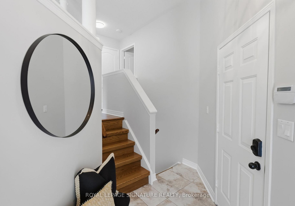 1165-windgrove-square-pickering-ontario-e13427788