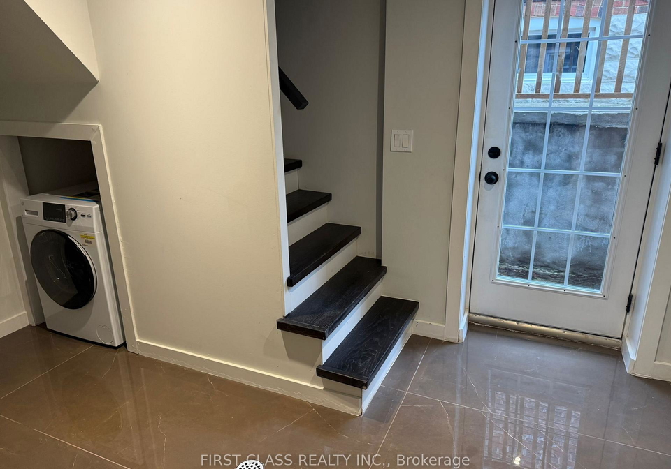 259-floyd-avenue-east-york-ontario-e13428110