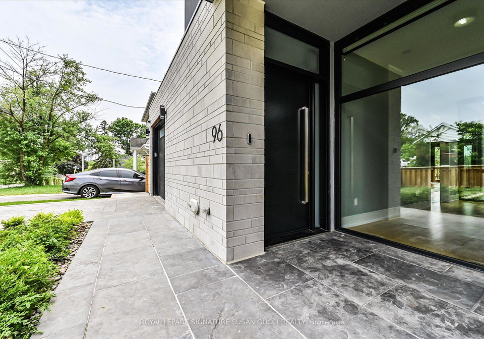 96-squires-avenue-east-york-ontario-e13428656