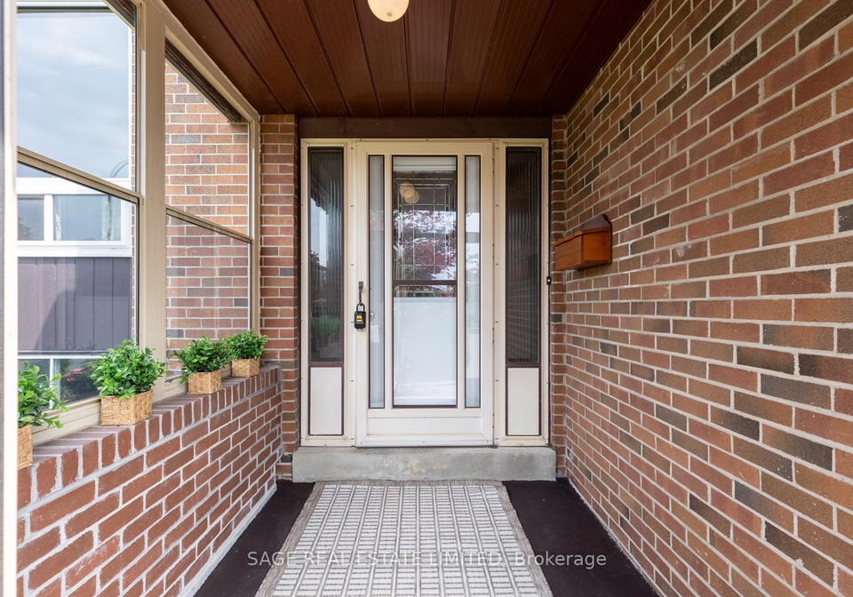 34-carter-crescent-whitby-ontario-e13428882
