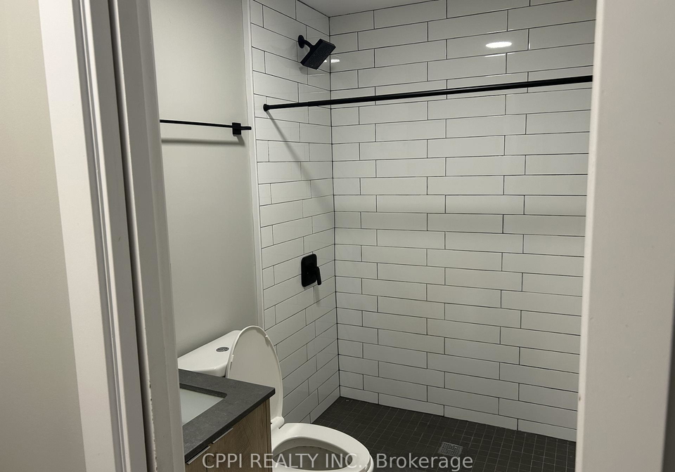 70-king-street-e-oshawa-ontario-e13429166