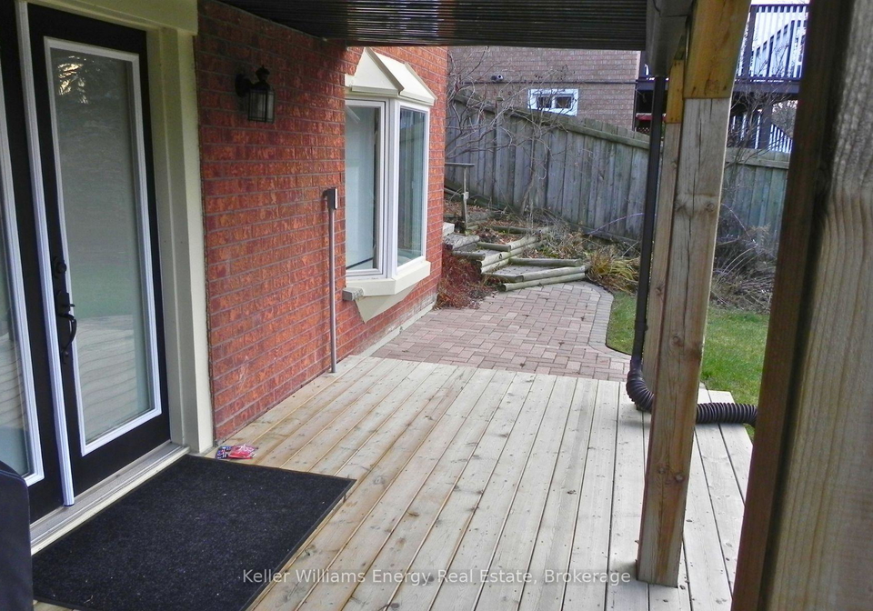 2-hialeah-crescent-whitby-ontario-e13429268