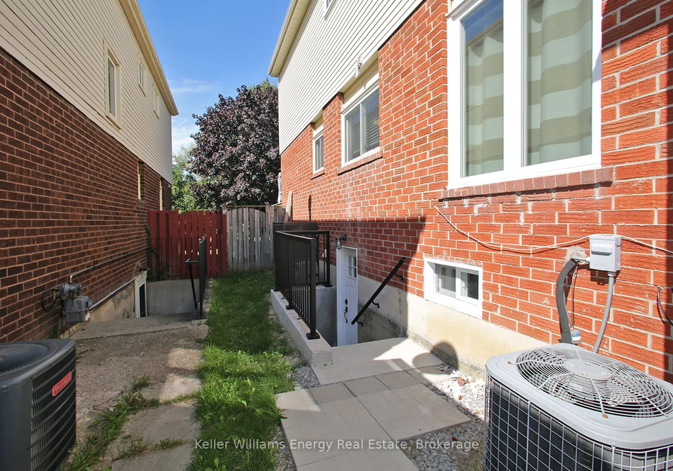 213-glen-hill-drive-whitby-ontario-e13429530