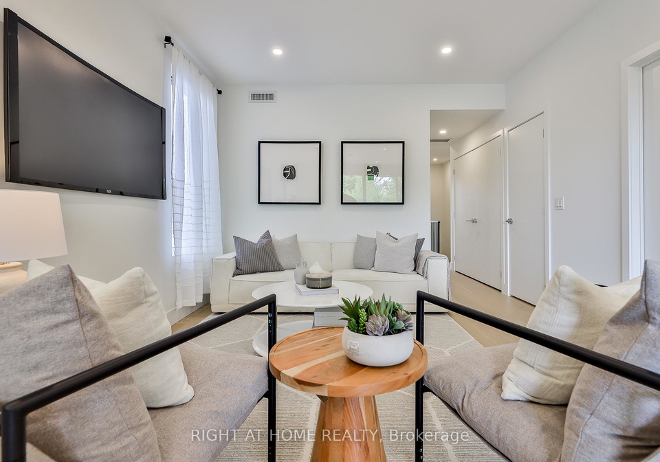 2343-gerrard-street-e-toronto-ontario-e13429860