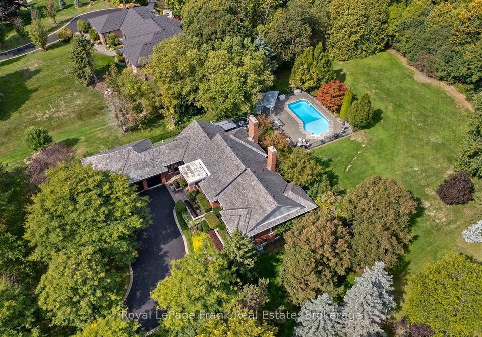 8-buggey-lane-ajax-ontario-e13430068