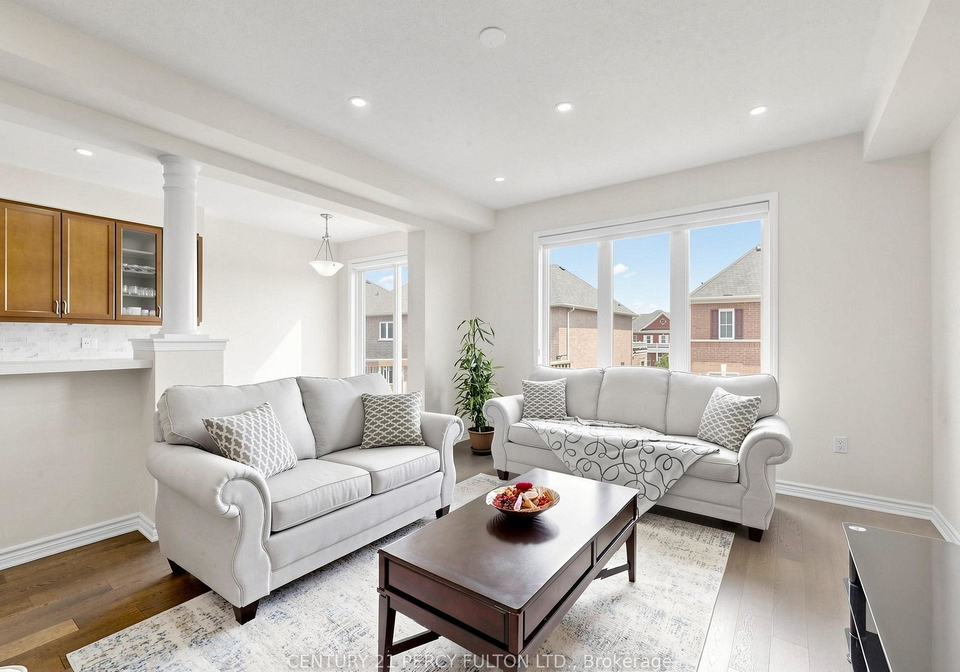 2715-sapphire-drive-pickering-ontario-e13430488