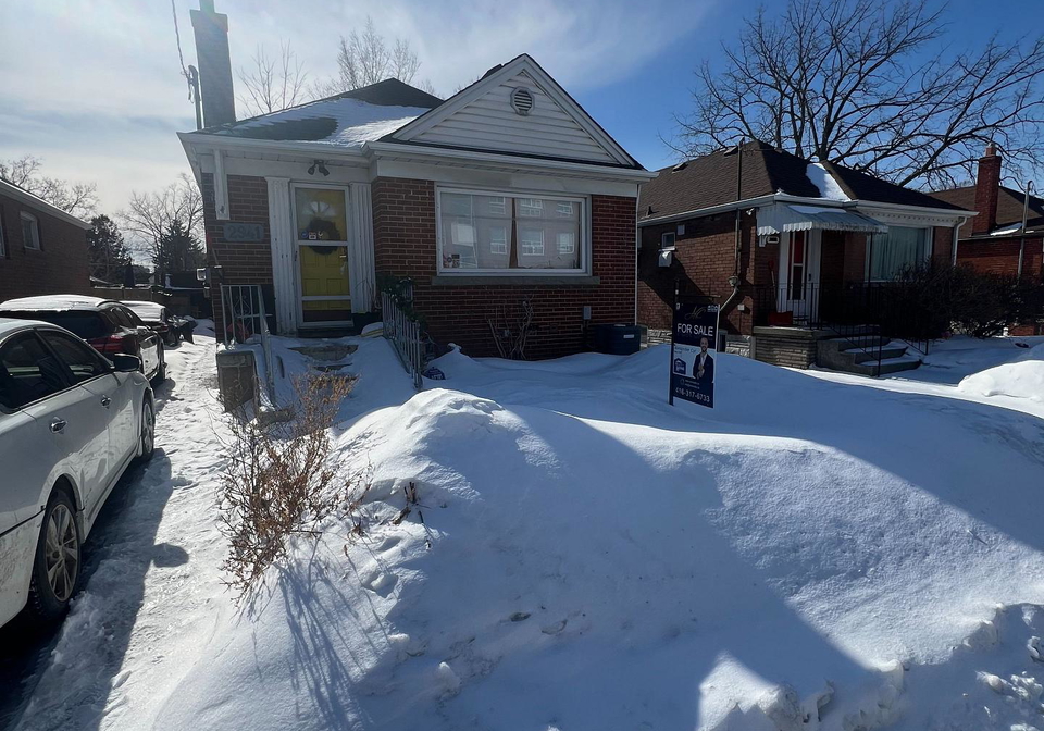 2941-st-clair-avenue-e-east-york-ontario-e13430968