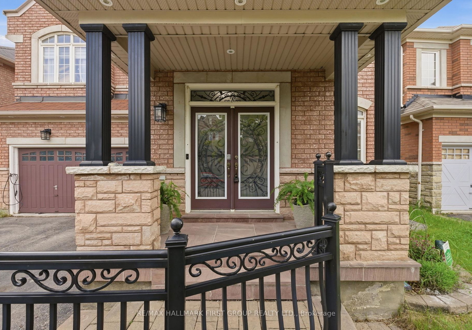 22-cragg-crescent-ajax-ontario-e13431766