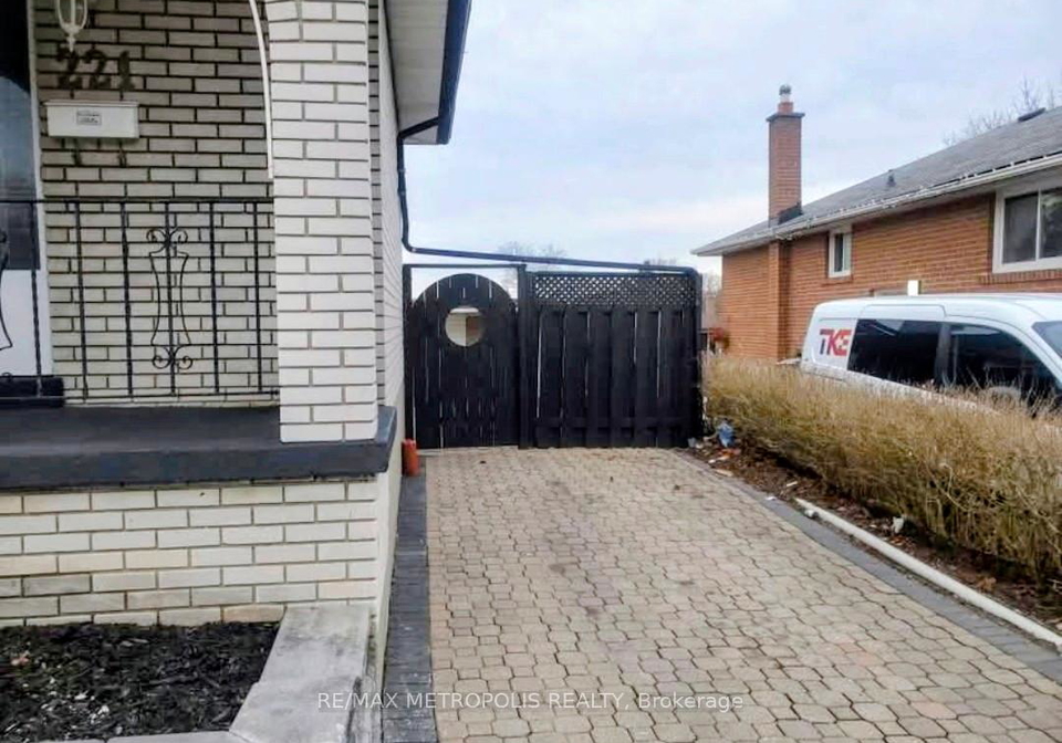 221-beechgrove-drive-scarborough-ontario-e13432148