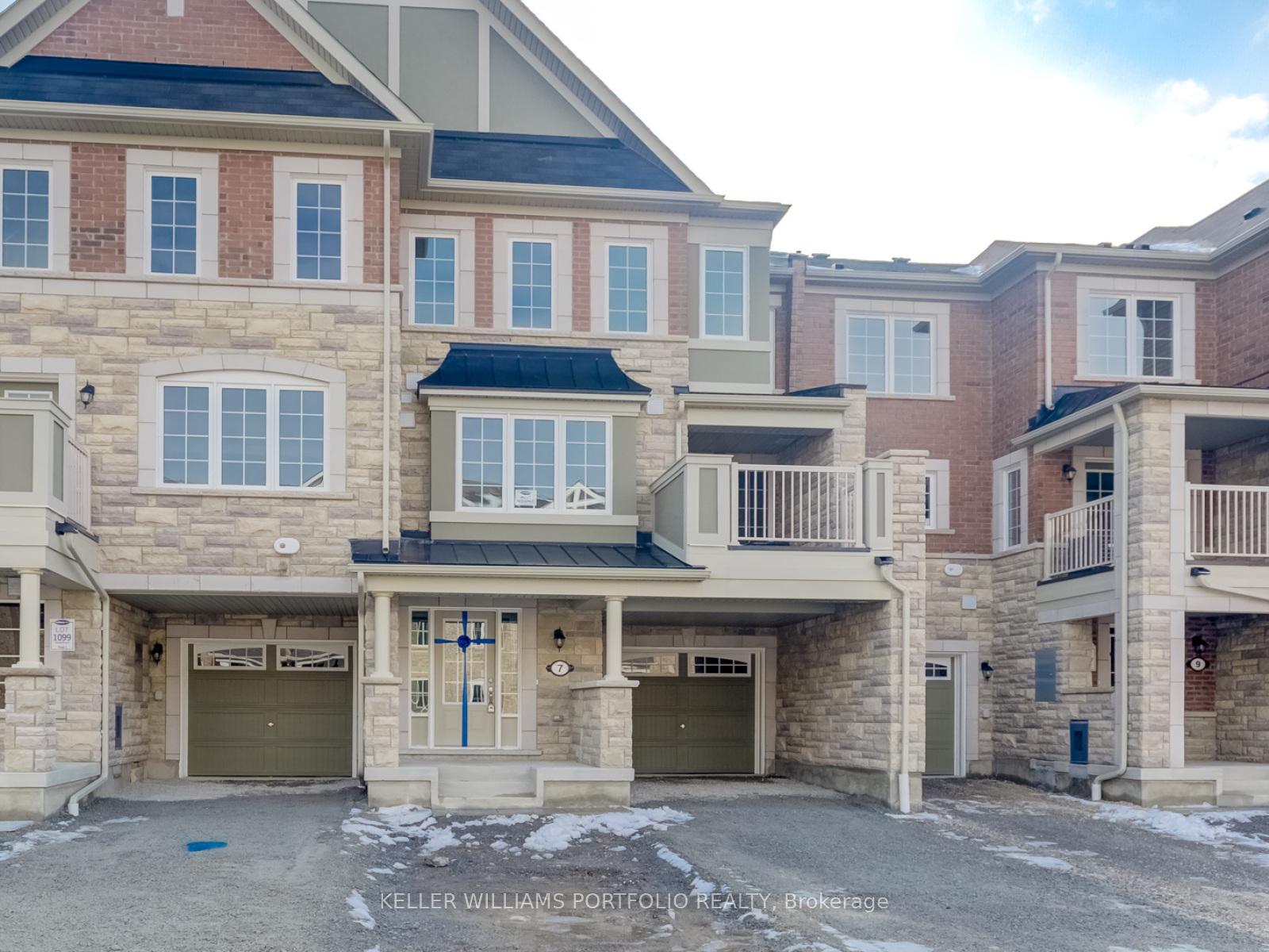 7-bluegill-crescent-whitby-ontario-e13432204